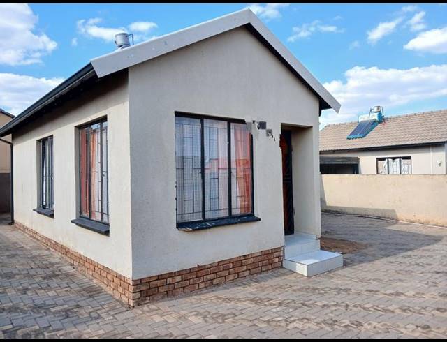 0 BEDROOM HOUSE FOR SALE IN SOSHANGUVE VV